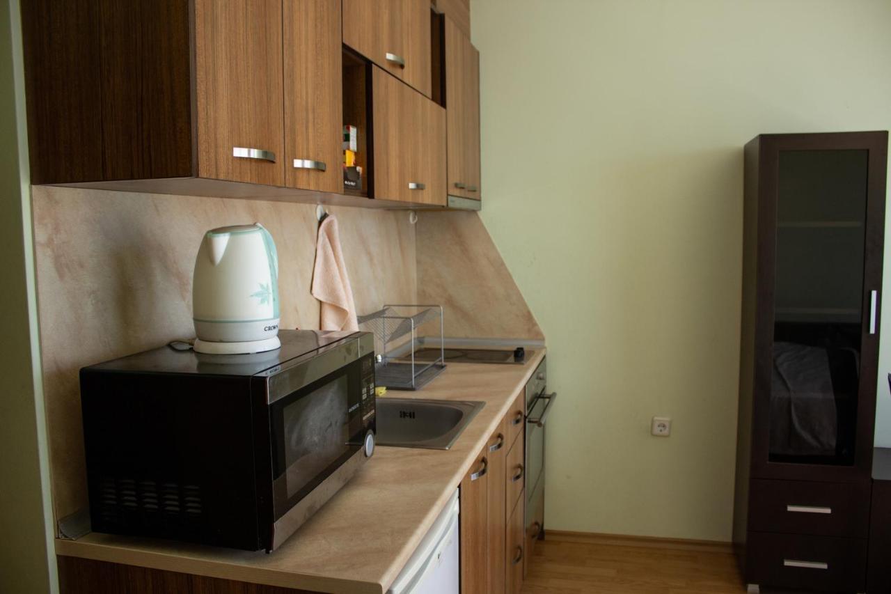 Central Couch Studio Pomorie Exterior photo